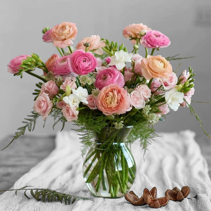 In person workshop: Glass Vase Arrangement