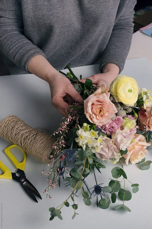 virtual workshops: Hand - Tied Bouquet